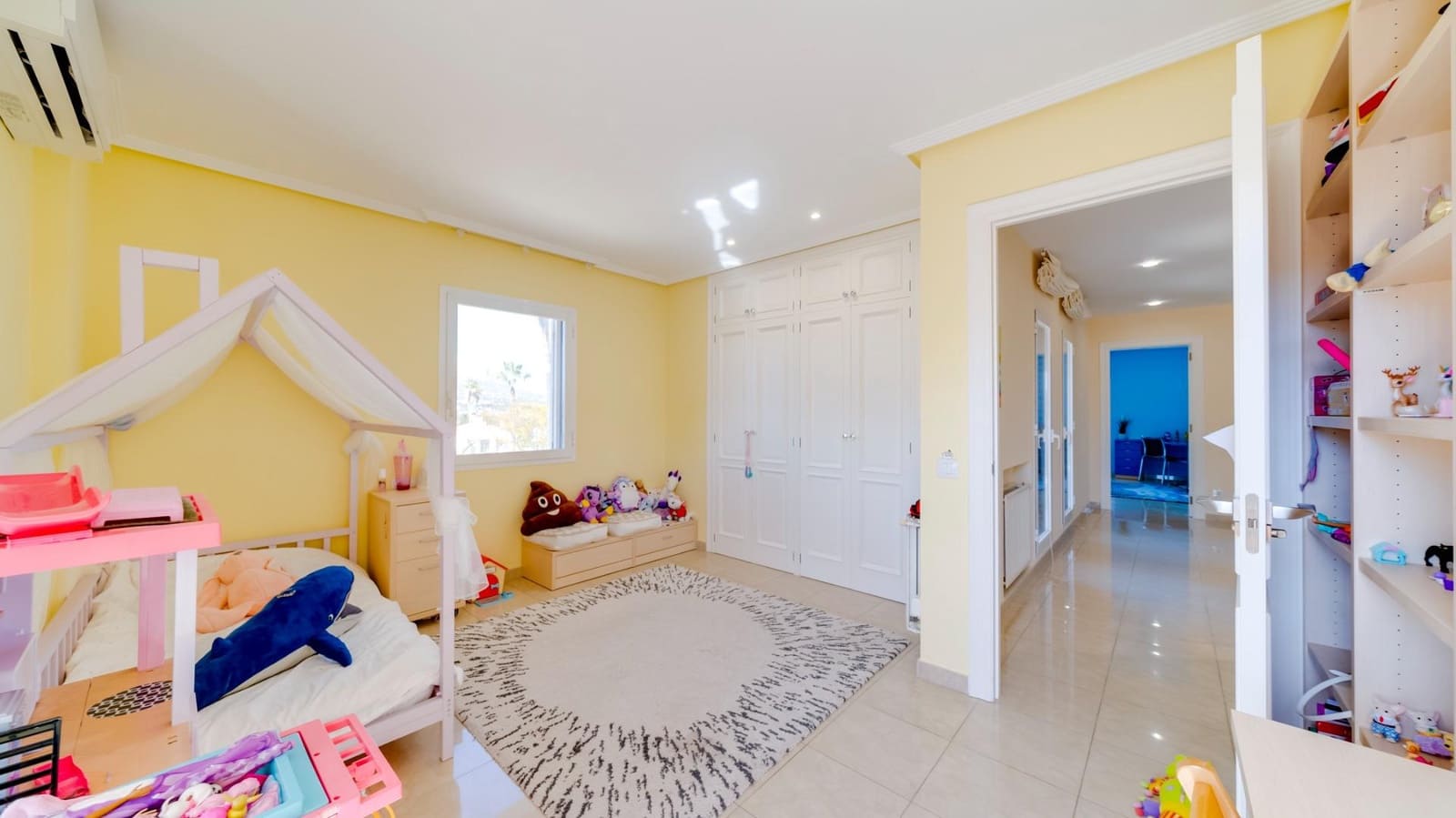 7 bedroom Villa for sale in Benidorm with pool - € 1,595,000 (Ref: 8097191)