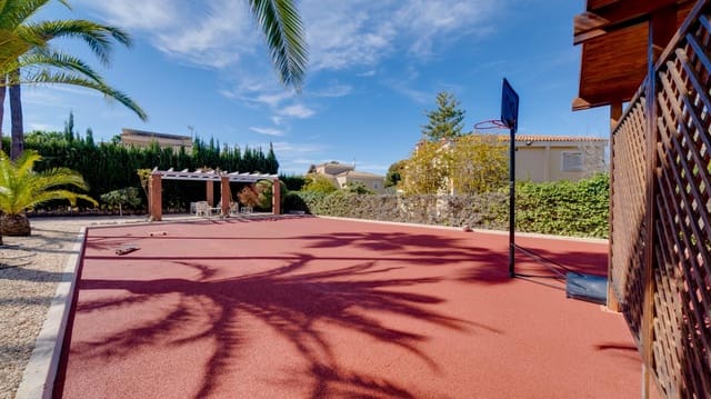 7 soveværelse Villa til salg i Benidorm med swimmingpool - € 1.595.000 (Ref: 8097191)