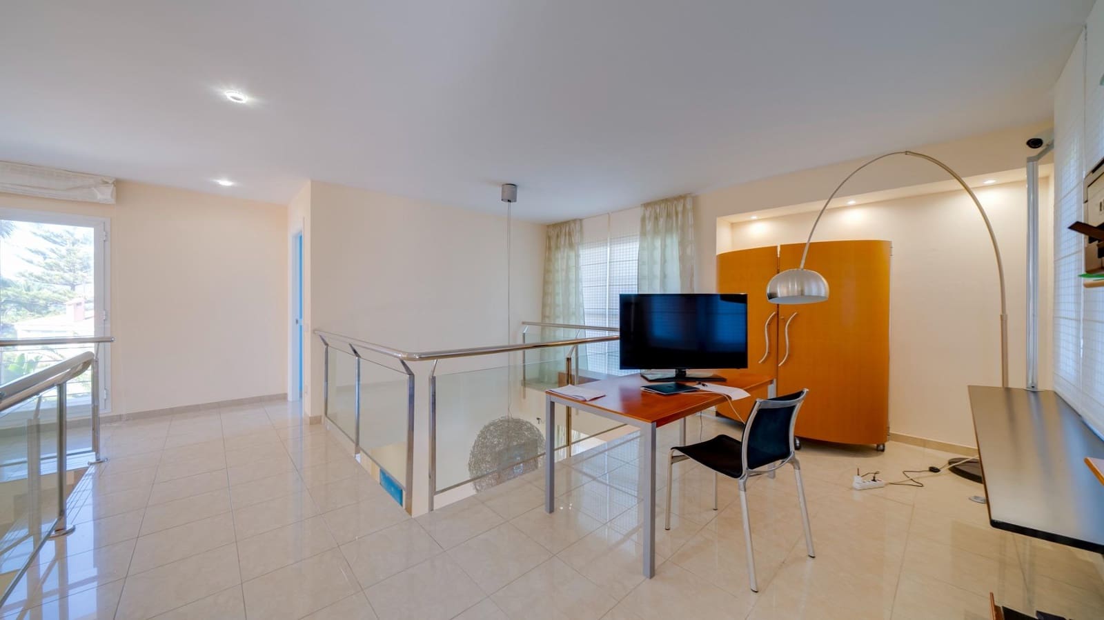 7 bedroom Villa for sale in Benidorm with pool - € 1,595,000 (Ref: 8097191)