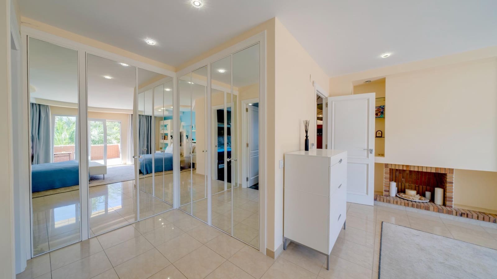 7 bedroom Villa for sale in Benidorm with pool - € 1,595,000 (Ref: 8097191)