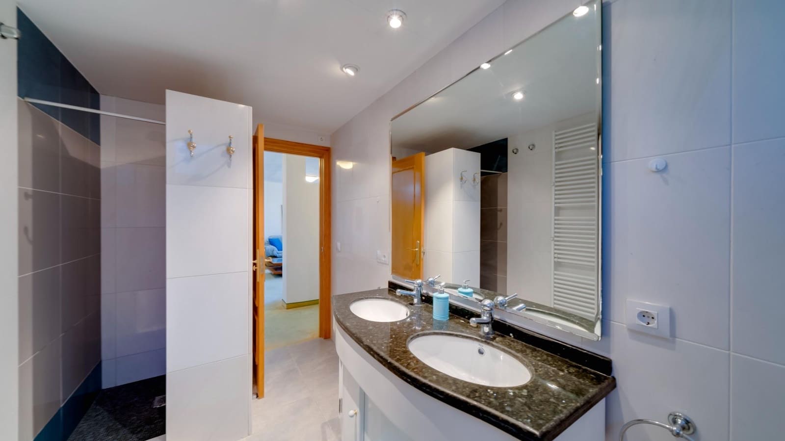 7 bedroom Villa for sale in Benidorm with pool - € 1,595,000 (Ref: 8097191)