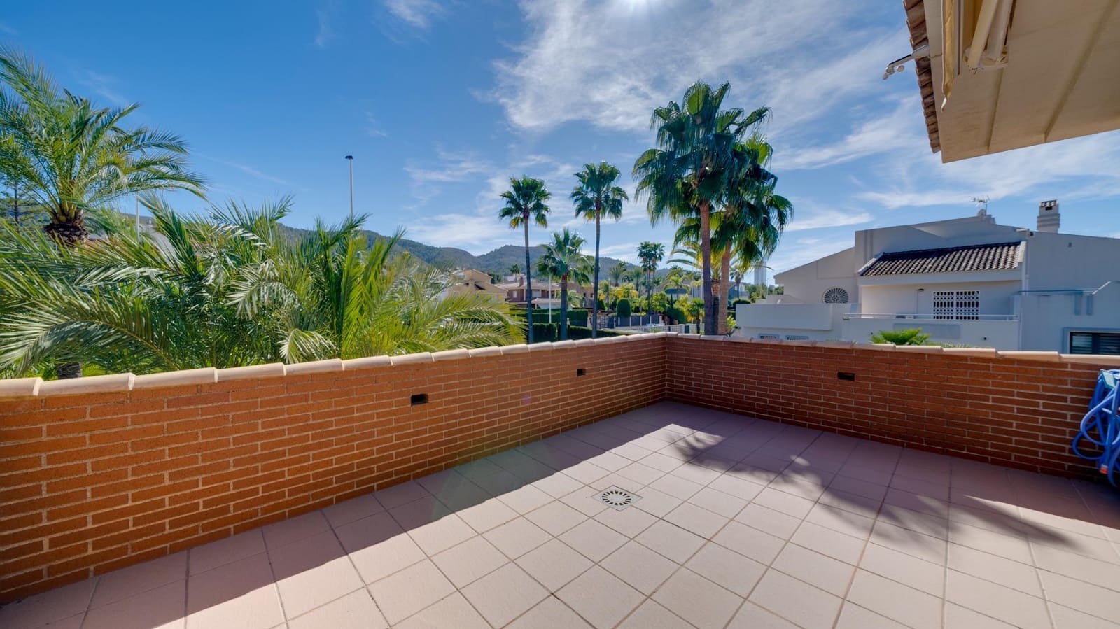 7 bedroom Villa for sale in Benidorm with pool - € 1,595,000 (Ref: 8097191)