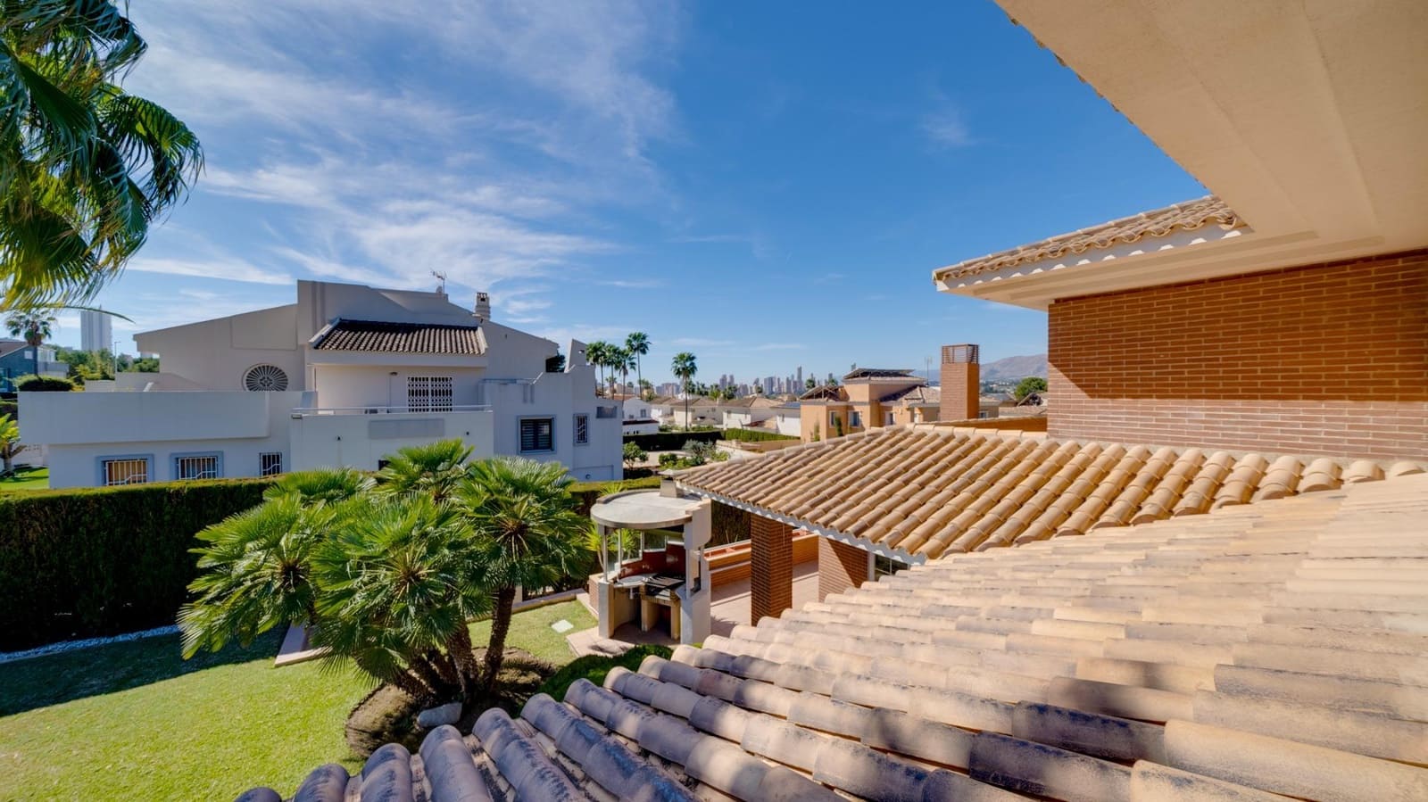 7 bedroom Villa for sale in Benidorm with pool - € 1,595,000 (Ref: 8097191)