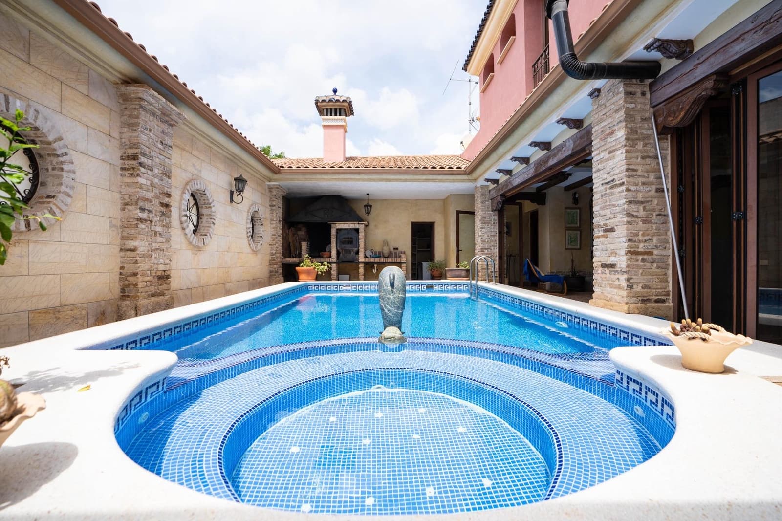 4 makuuhuone Huvila myytävänä paikassa San Miguel de Salinas mukana uima-altaan - 990 000 € (Ref: 8122728)