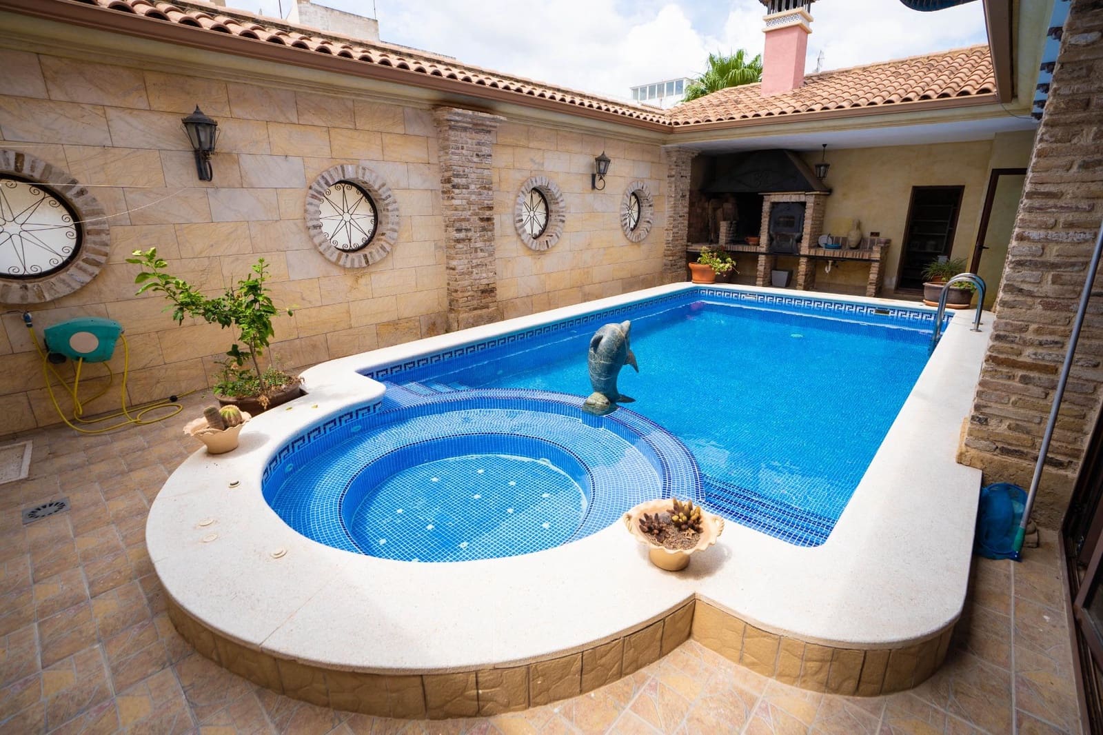 4 makuuhuone Huvila myytävänä paikassa San Miguel de Salinas mukana uima-altaan - 990 000 € (Ref: 8122728)