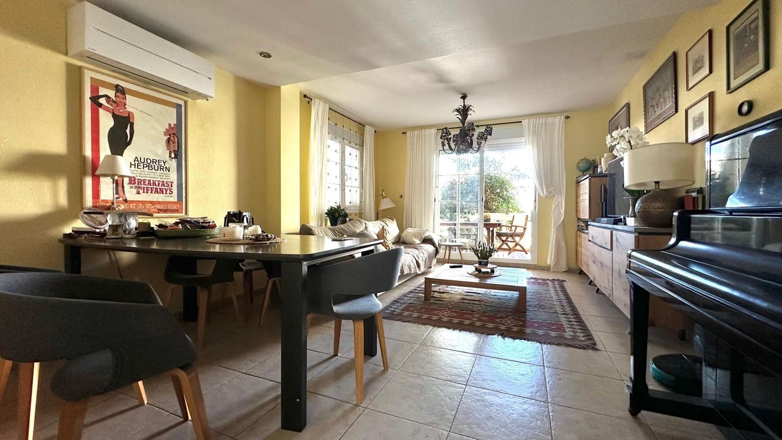 5 soveværelse Rækkehus til salg i Alfaz del Pi / L'Alfas del Pi med swimmingpool - € 450.000 (Ref: 8124515)