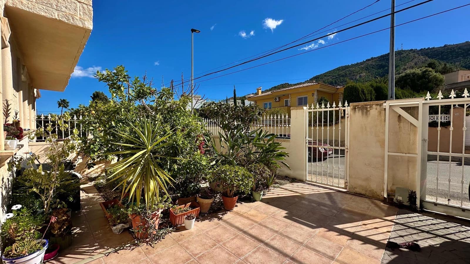 5 soveværelse Rækkehus til salg i Alfaz del Pi / L'Alfas del Pi med swimmingpool - € 450.000 (Ref: 8124515)