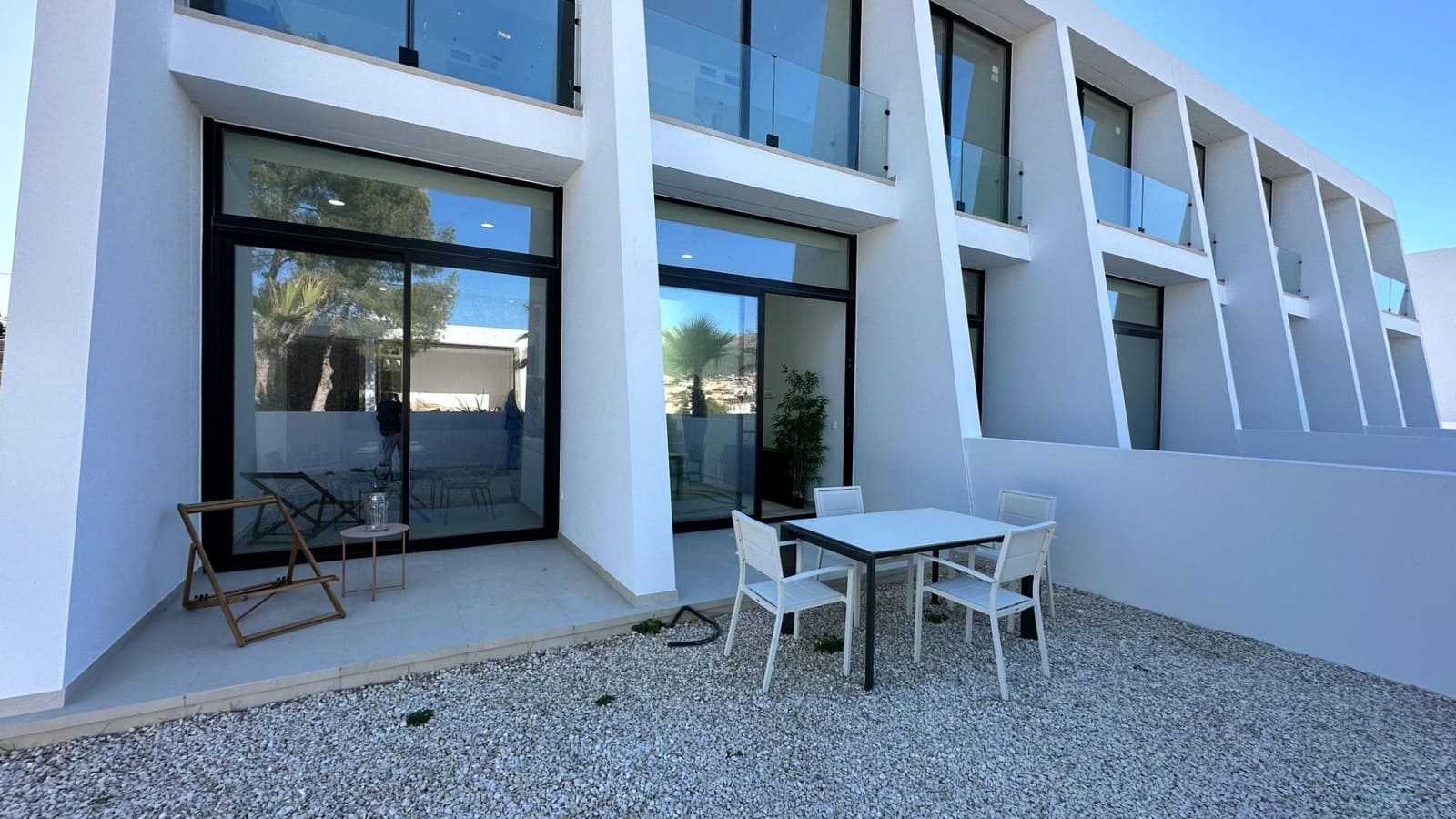 3 soveværelse Rækkehus til salg i Calpe / Calp med swimmingpool - € 755.000 (Ref: 8130965)