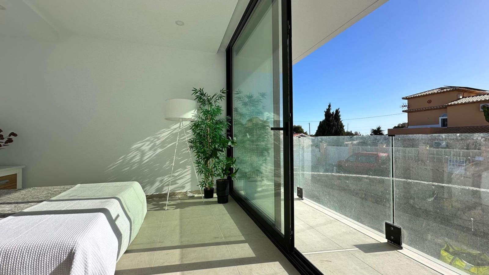 3 soveværelse Rækkehus til salg i Calpe / Calp med swimmingpool - € 755.000 (Ref: 8130965)