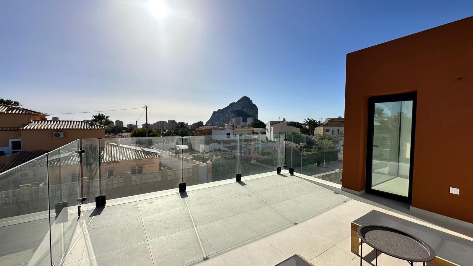 3 soveværelse Rækkehus til salg i Calpe / Calp med swimmingpool - € 755.000 (Ref: 8130965)