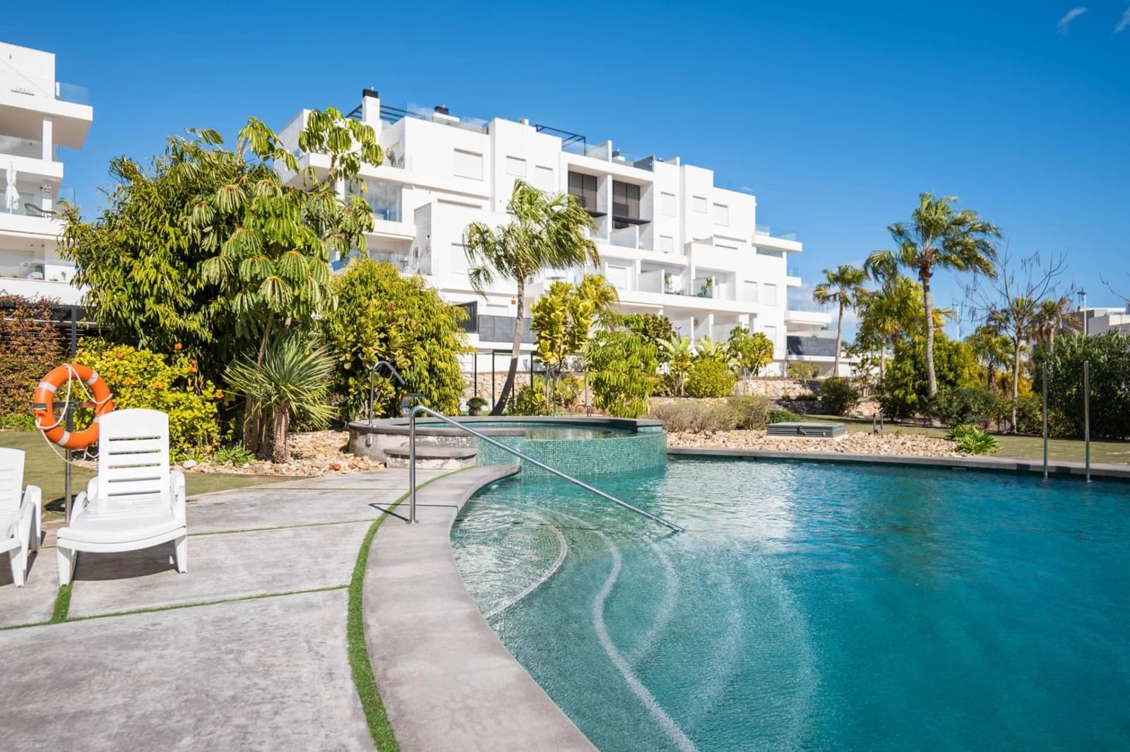 2 soverom Loft til salgs i Los Altos med svømmebasseng garasje - € 399 000 (Ref: 8146466)