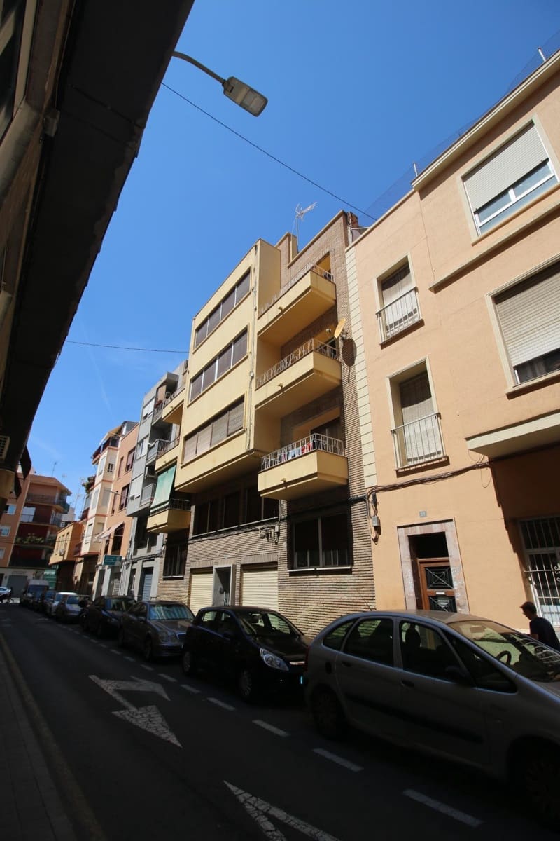 24 bedroom Apartment for sale in Alicante / Alacant city with garage - € 1,499,000 (Ref: 8175215)
