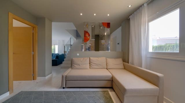 Chalet de 4 habitaciones en Albir, Alfaz del Pi / L'Alfàs del Pi en venta con piscina - 990.000 € (Ref: 8181789)