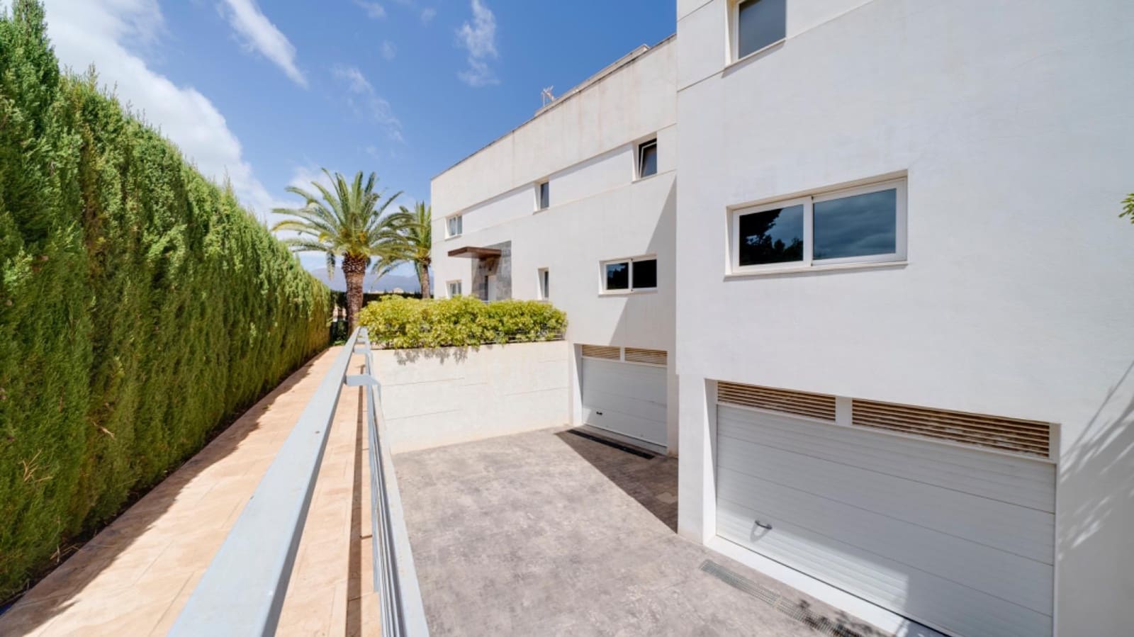 Chalet de 4 habitaciones en Albir en venta con piscina - 990.000 € (Ref: 8181789)