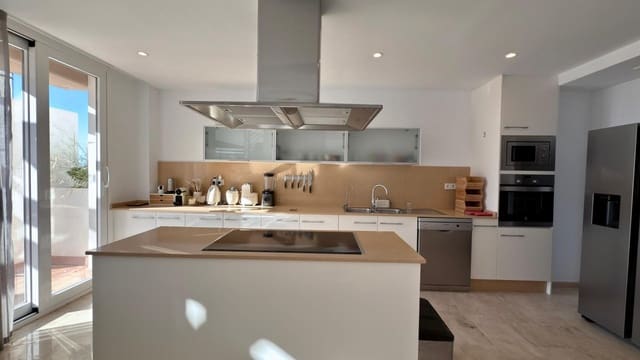 4 soveværelse Villa til salg i Alhama Springs, Altea med swimmingpool garage - € 799.000 (Ref: 8222829)