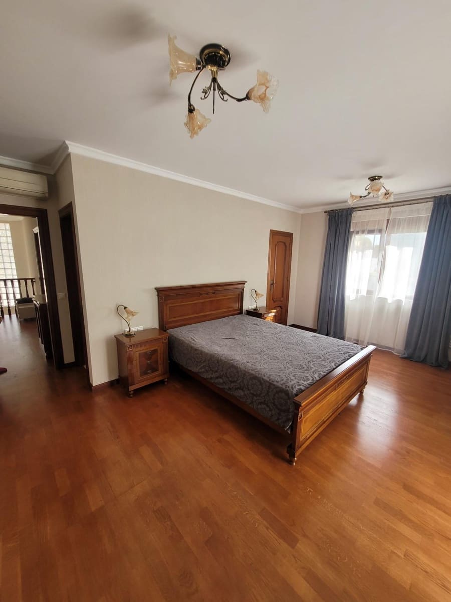 5 makuuhuone Huvila myytävänä paikassa Ciudad Quesada mukana uima-altaan 
autotalli - 690 000 € (Ref: 8233410)