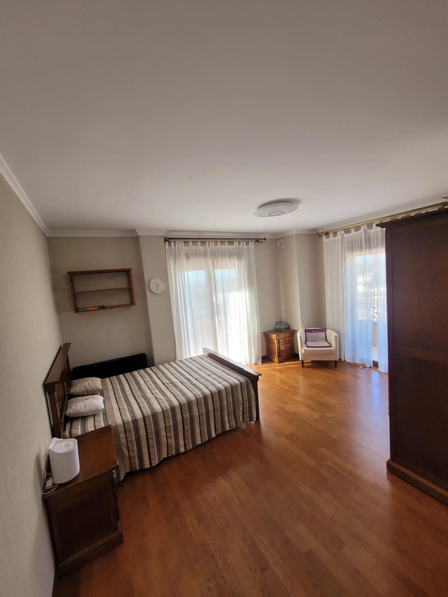 5 makuuhuone Huvila myytävänä paikassa Ciudad Quesada mukana uima-altaan 
autotalli - 690 000 € (Ref: 8233410)