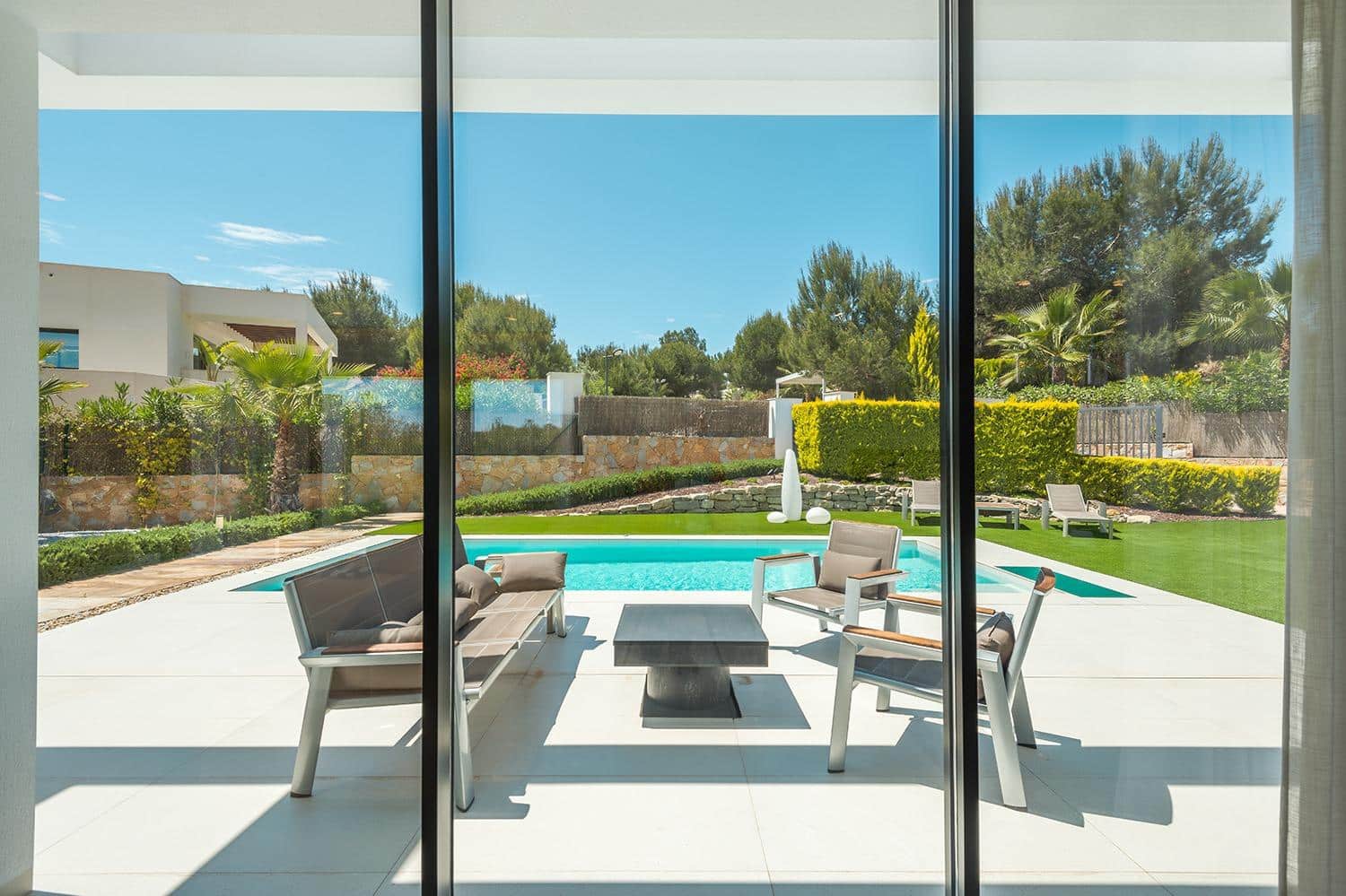 Chalet de 4 habitaciones en San Miguel de Salinas en venta con piscina garaje - 1.695.000 € (Ref: 8308847)