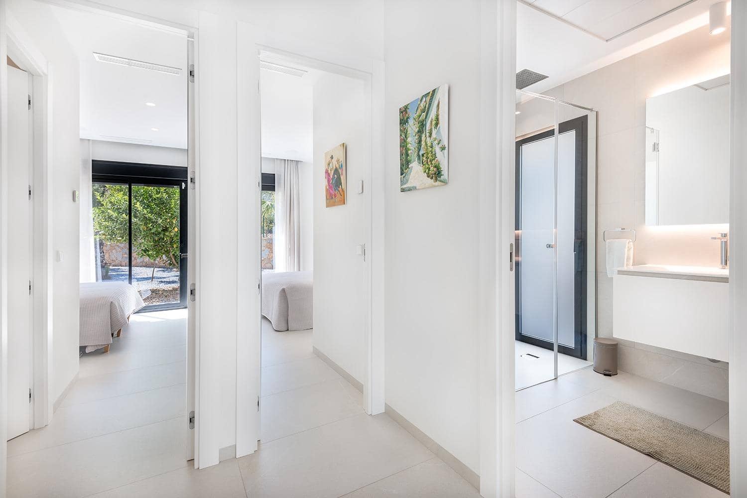 Chalet de 4 habitaciones en San Miguel de Salinas en venta con piscina garaje - 1.695.000 € (Ref: 8308847)