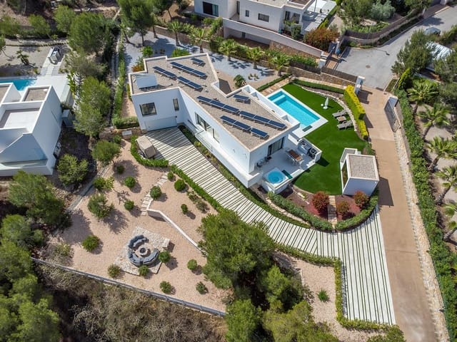 4 quarto Moradia para venda em San Miguel de Salinas com piscina garagem - 1 695 000 € (Ref: 8308847)