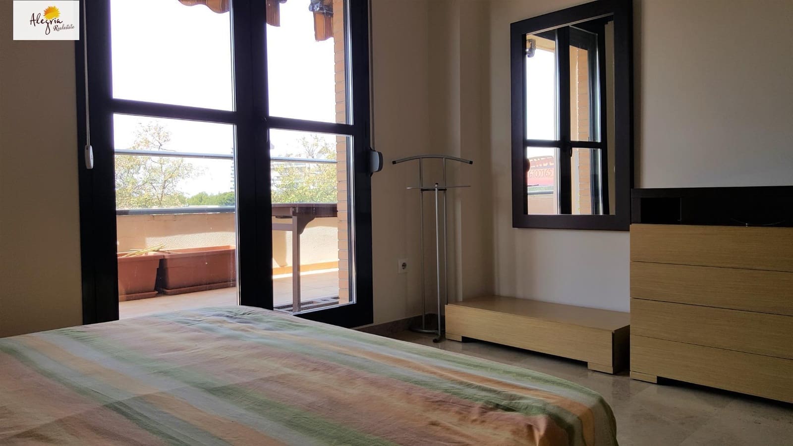 4 soveværelse Lejlighed til salg i Valencia by med swimmingpool - € 650.000 (Ref: 8310781)