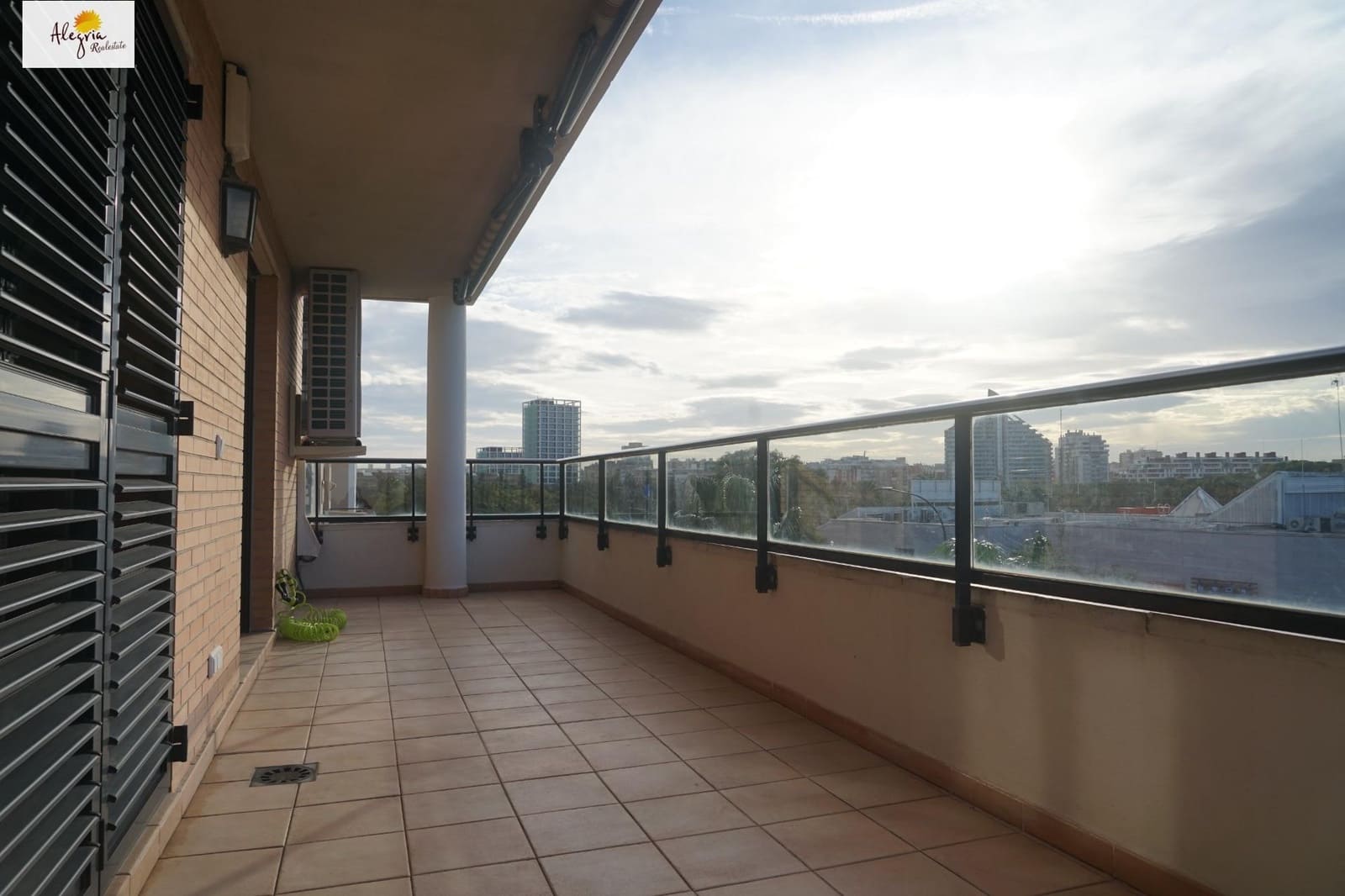 4 soveværelse Lejlighed til salg i Valencia by med swimmingpool - € 650.000 (Ref: 8310781)