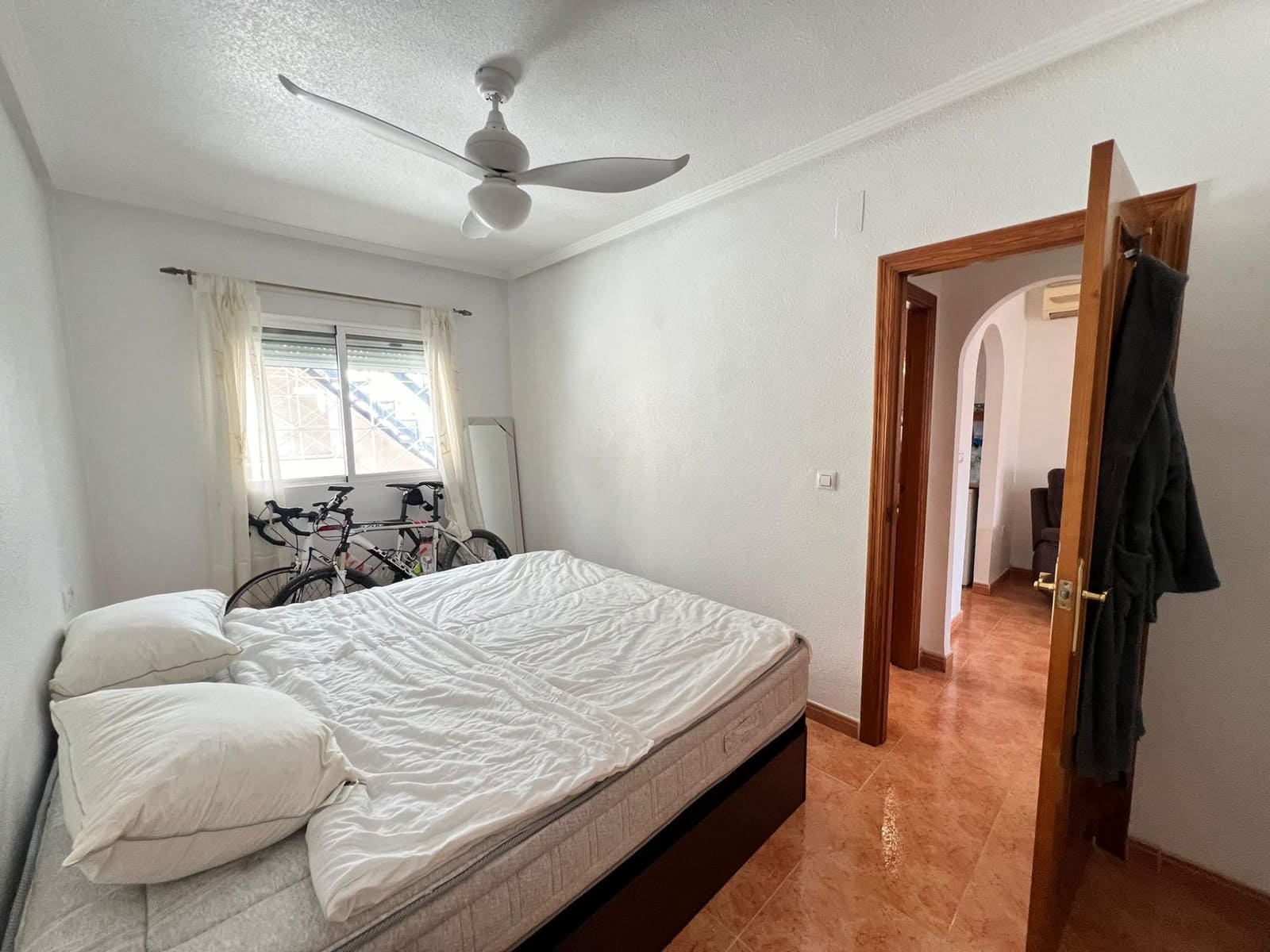 2 chambre Bungalow à vendre à Torrevieja avec piscine - 141 900 € (Ref: 8310782)