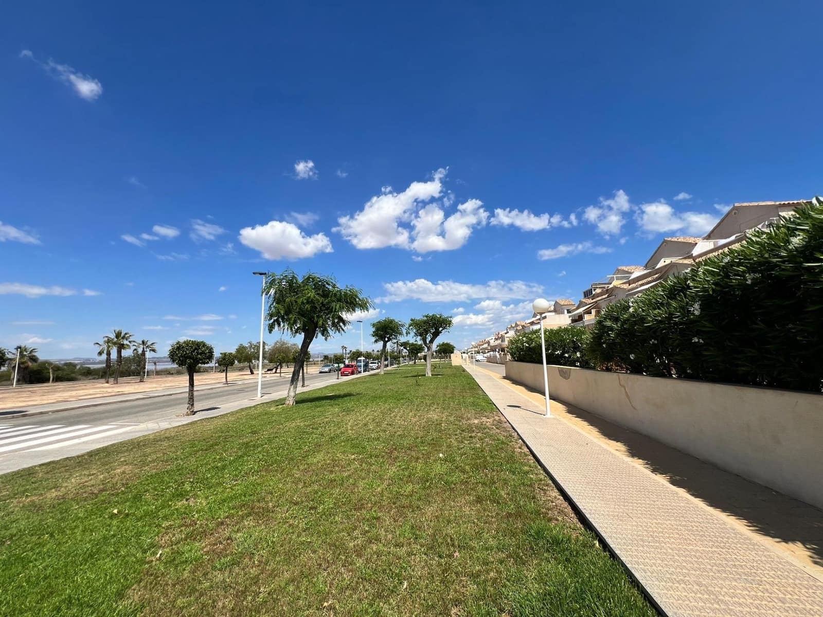 2 chambre Bungalow à vendre à Torrevieja avec piscine - 141 900 € (Ref: 8310782)