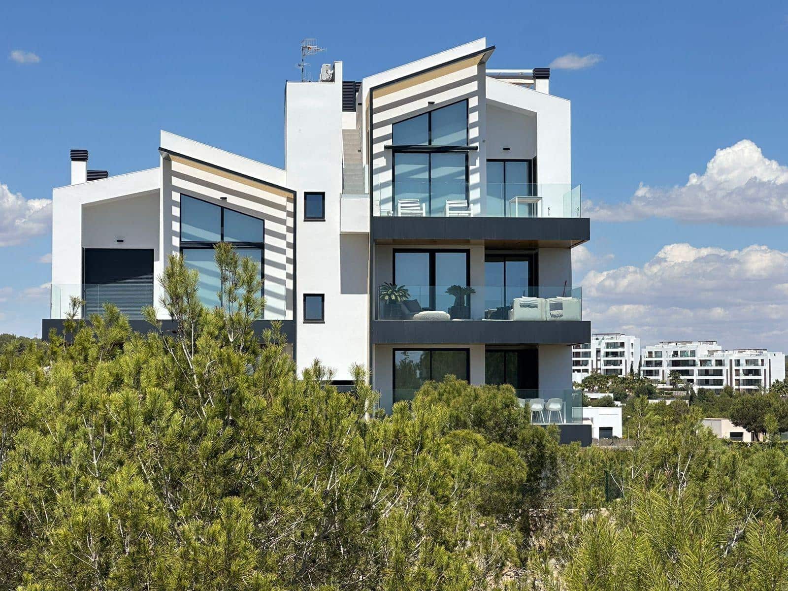 2 makuuhuone Huoneisto myytävänä paikassa Las Colinas Golf mukana uima-altaan - 449 000 € (Ref: 8322964)