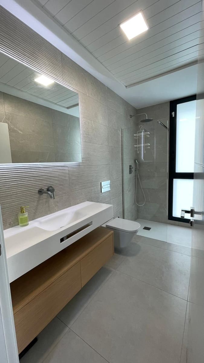 3 bedroom Villa for sale in Finestrat with pool - € 780,000 (Ref: 8333867)