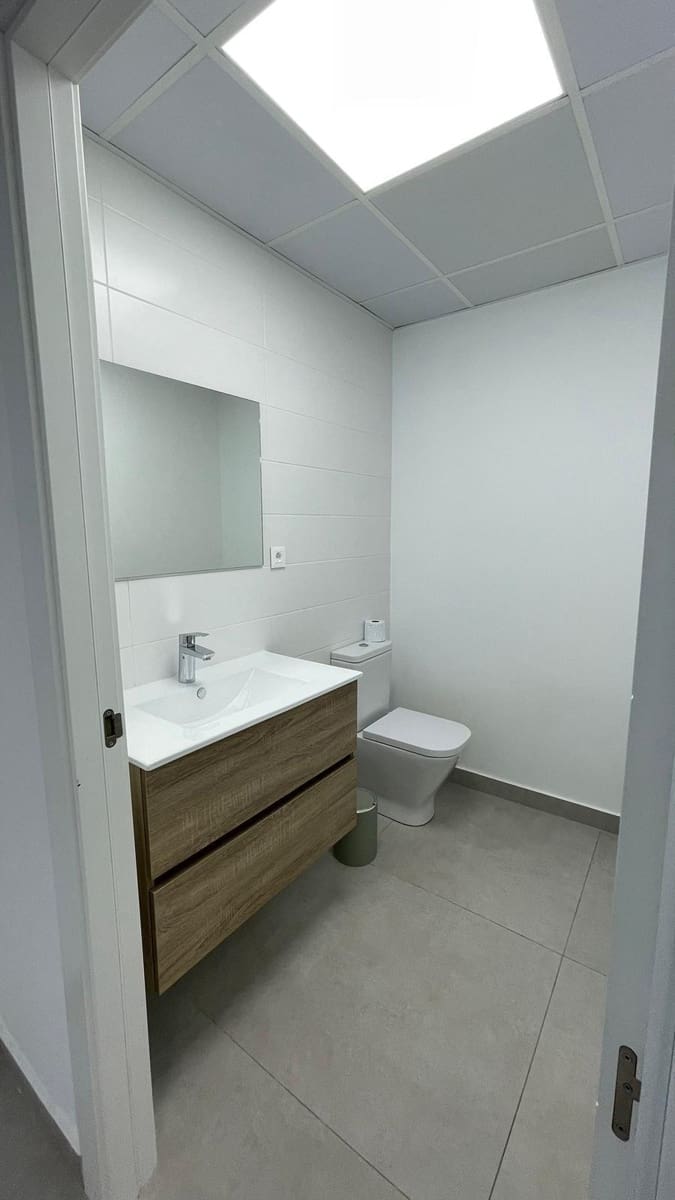 3 bedroom Villa for sale in Finestrat with pool - € 780,000 (Ref: 8333867)