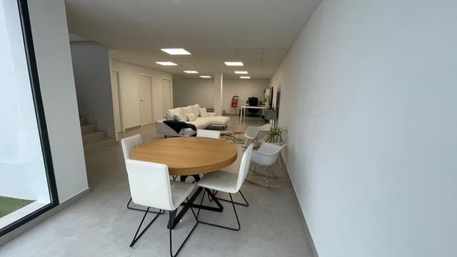 3 bedroom Villa for sale in Finestrat with pool - € 780,000 (Ref: 8333867)