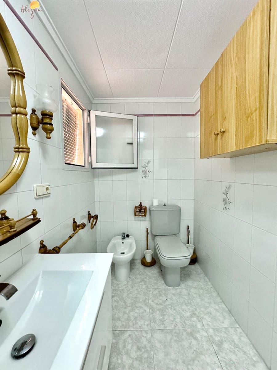 3 quarto Apartamento para venda em Torrevieja - 375 000 € (Ref: 8396630)