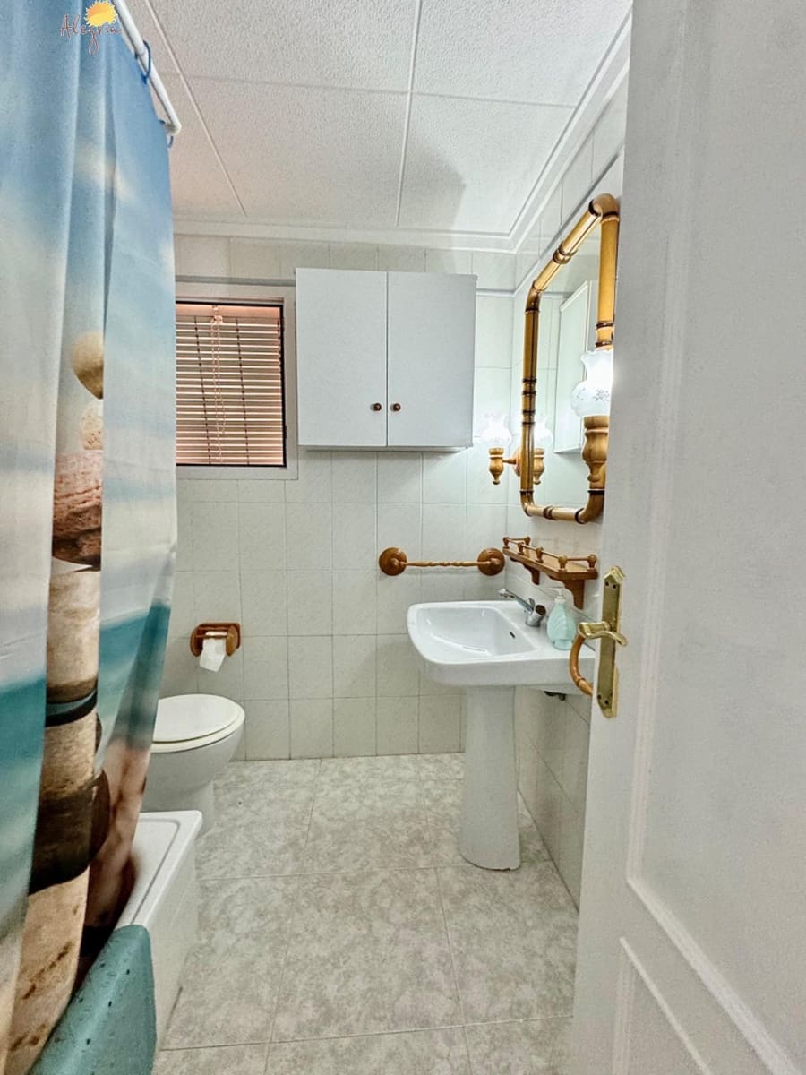 3 quarto Apartamento para venda em Torrevieja - 375 000 € (Ref: 8396630)