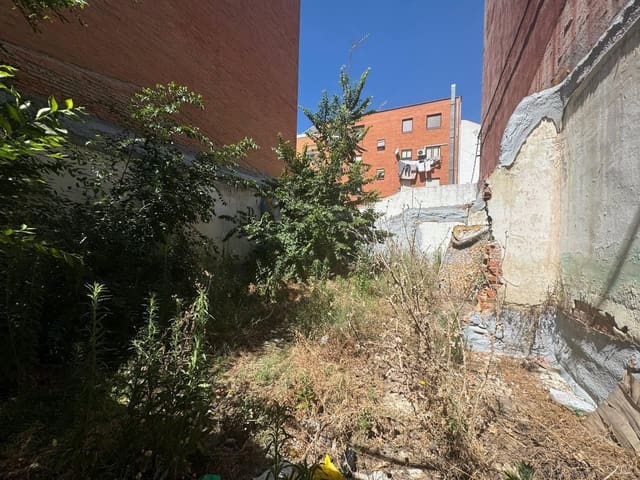 Building Plot for sale in Villaverde, Madrid city - € 220,000 (Ref: 8410024)