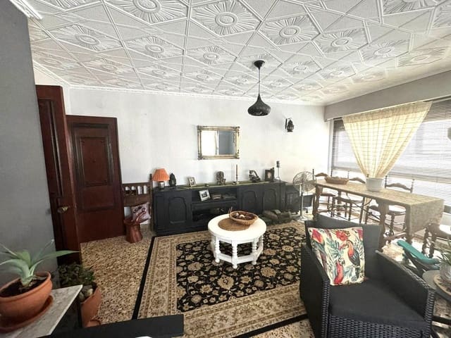 Apartamento de 3 habitaciones en San Miguel de Salinas en venta - 143.000 € (Ref: 8415430)