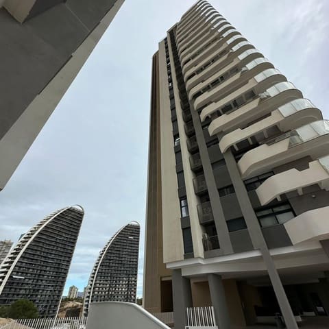 3 quarto Penthouse para venda em Benidorm com piscina - 1 440 000 € (Ref: 8419562)
