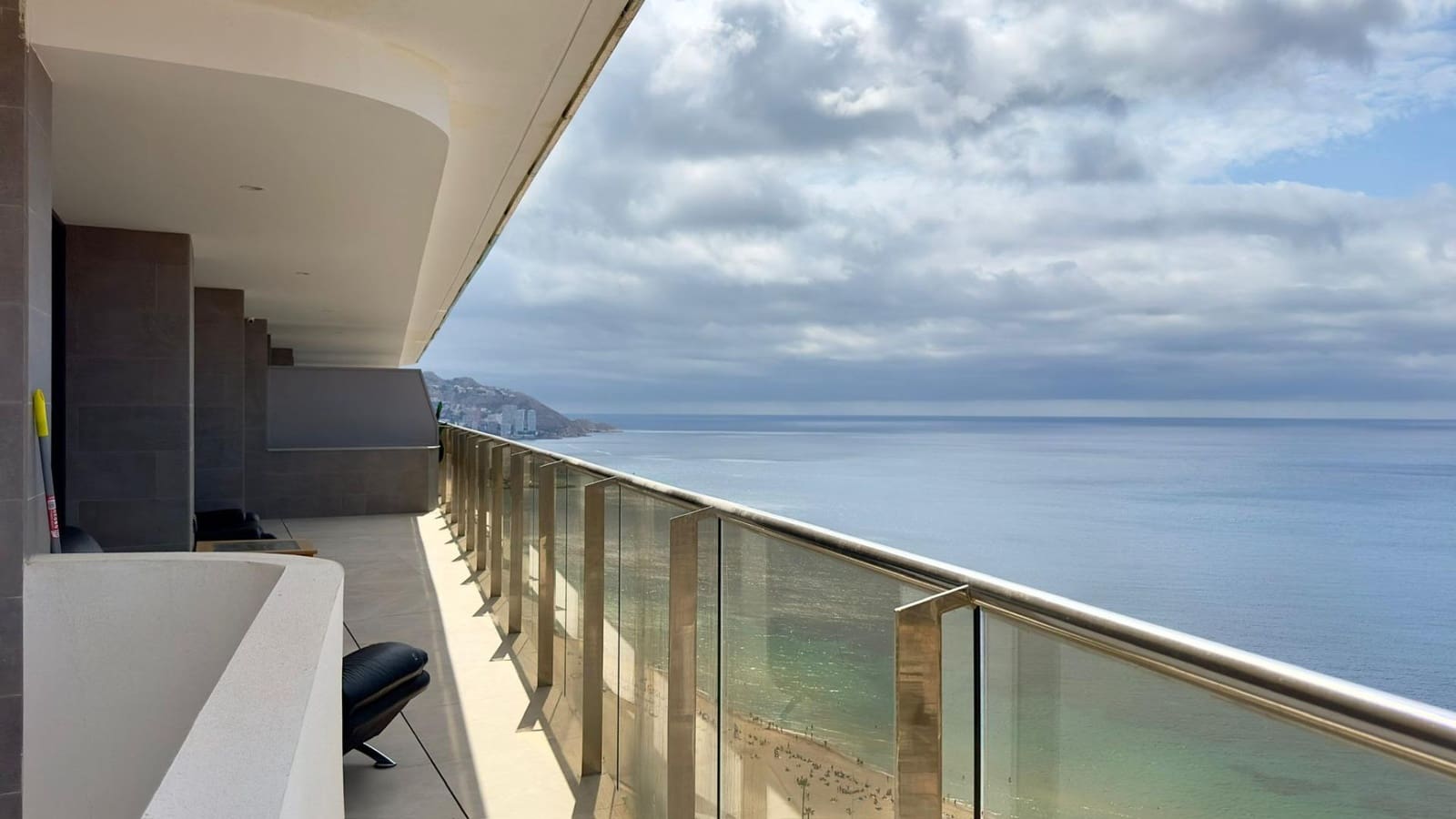 3 soverom Penthouse til salgs i Benidorm med svømmebasseng - € 1 440 000 (Ref: 8419562)