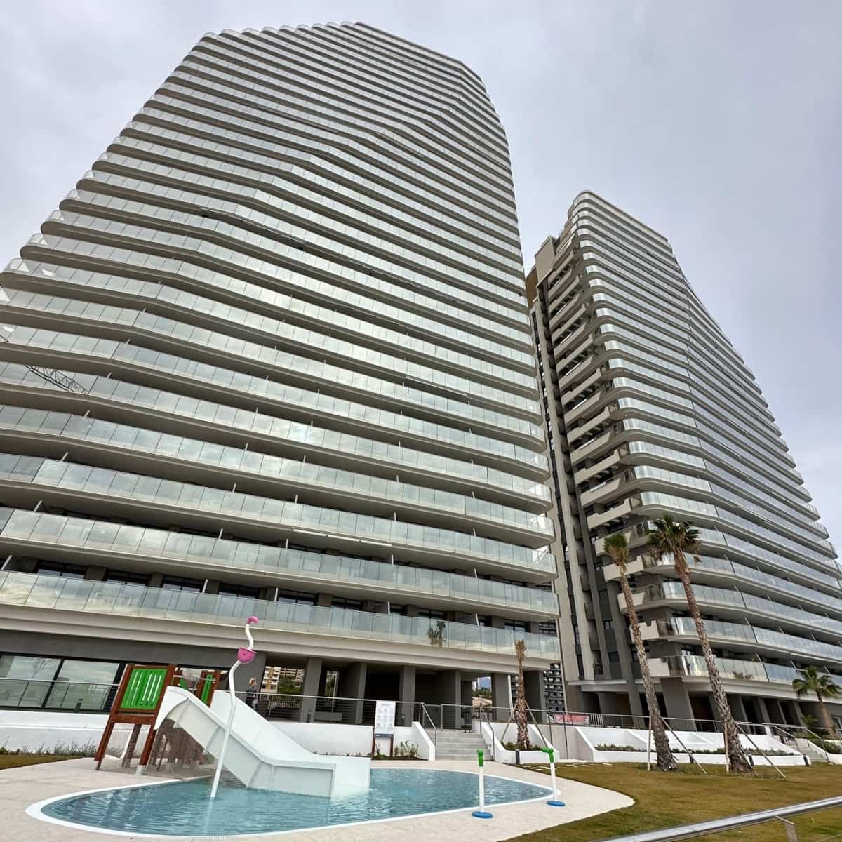 3 soverom Penthouse til salgs i Benidorm med svømmebasseng - € 1 440 000 (Ref: 8419562)