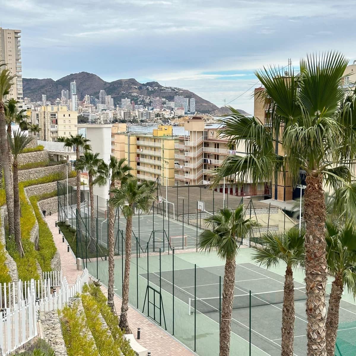 3 soverom Penthouse til salgs i Benidorm med svømmebasseng - € 1 440 000 (Ref: 8419562)