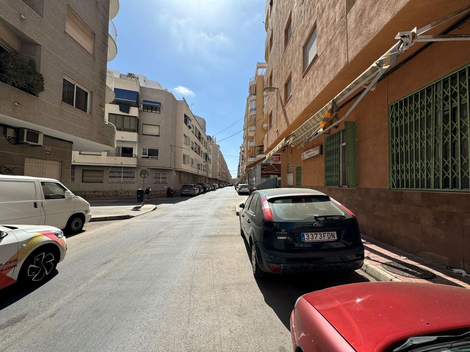 Local Comercial en Torrevieja en venta - 180.000 € (Ref: 8445881)