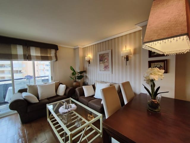 Apartamento de 2 habitaciones en La Villajoyosa / Vila Joiosa en venta con piscina garaje - 490.000 € (Ref: 8452109)