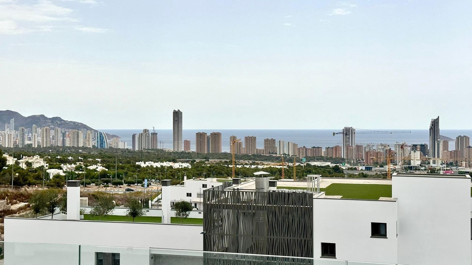 Apartamento de 2 habitaciones en Finestrat en venta con piscina - 420.000 € (Ref: 8454955)