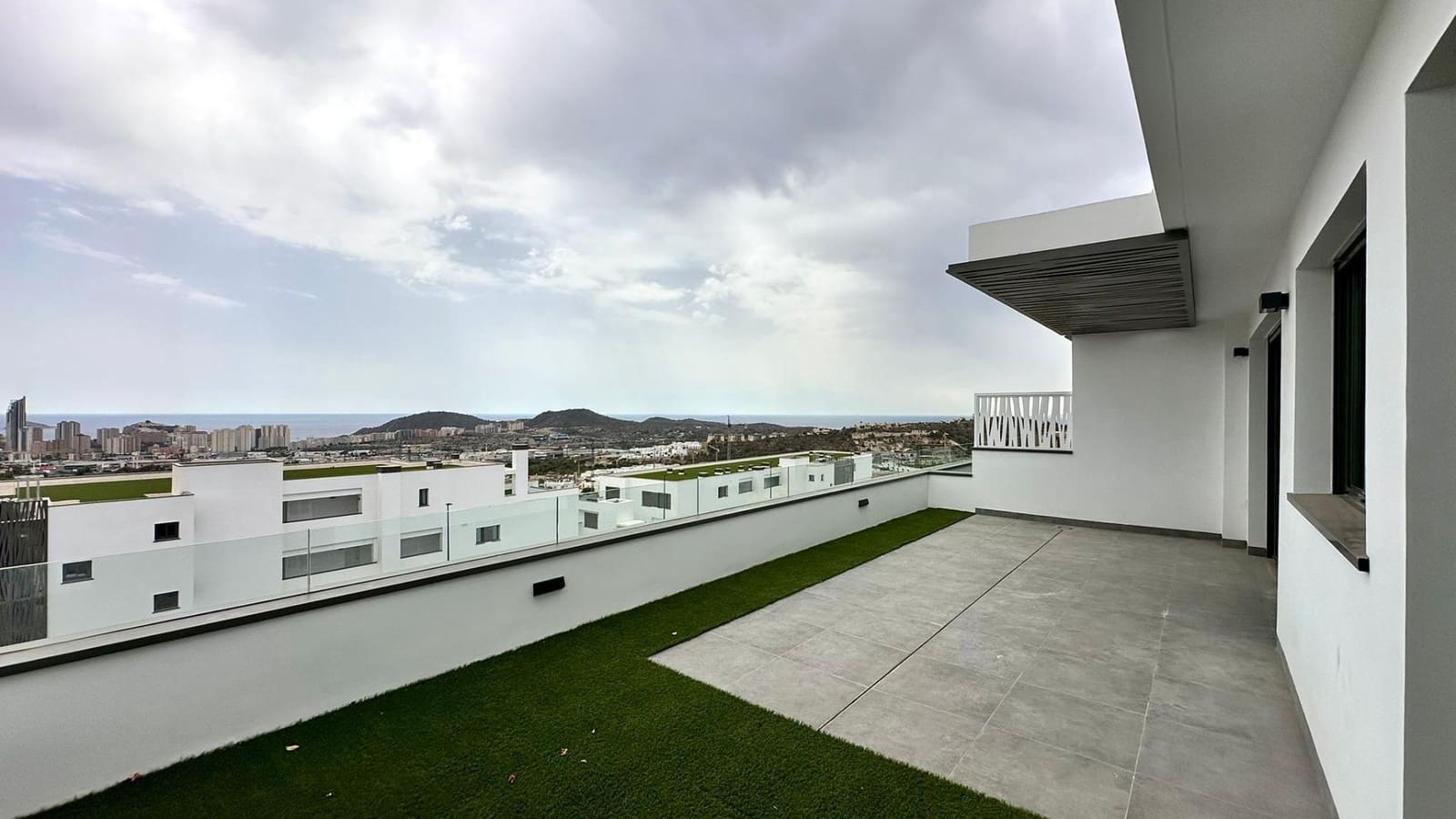 Apartamento de 2 habitaciones en Finestrat en venta con piscina - 420.000 € (Ref: 8454955)