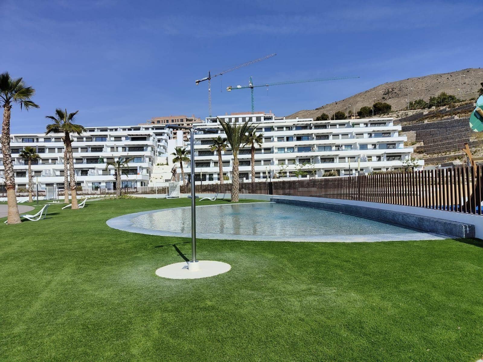 Apartamento de 2 habitaciones en Finestrat en venta con piscina - 420.000 € (Ref: 8454955)
