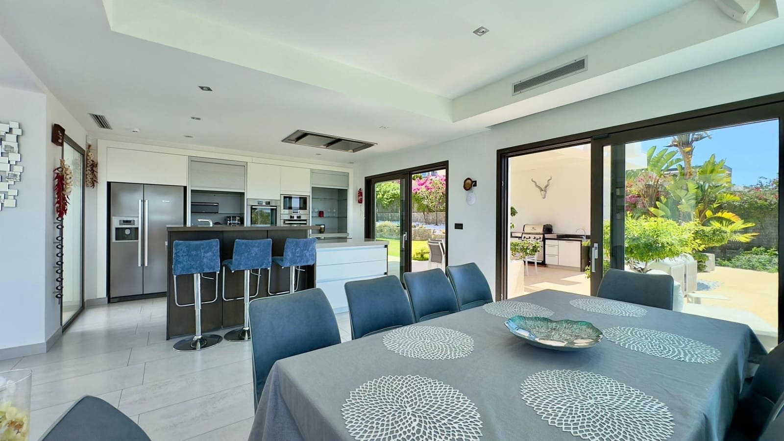 5 soveværelse Villa til salg i Javea / Xabia med swimmingpool garage - € 2.498.880 (Ref: 8460223)