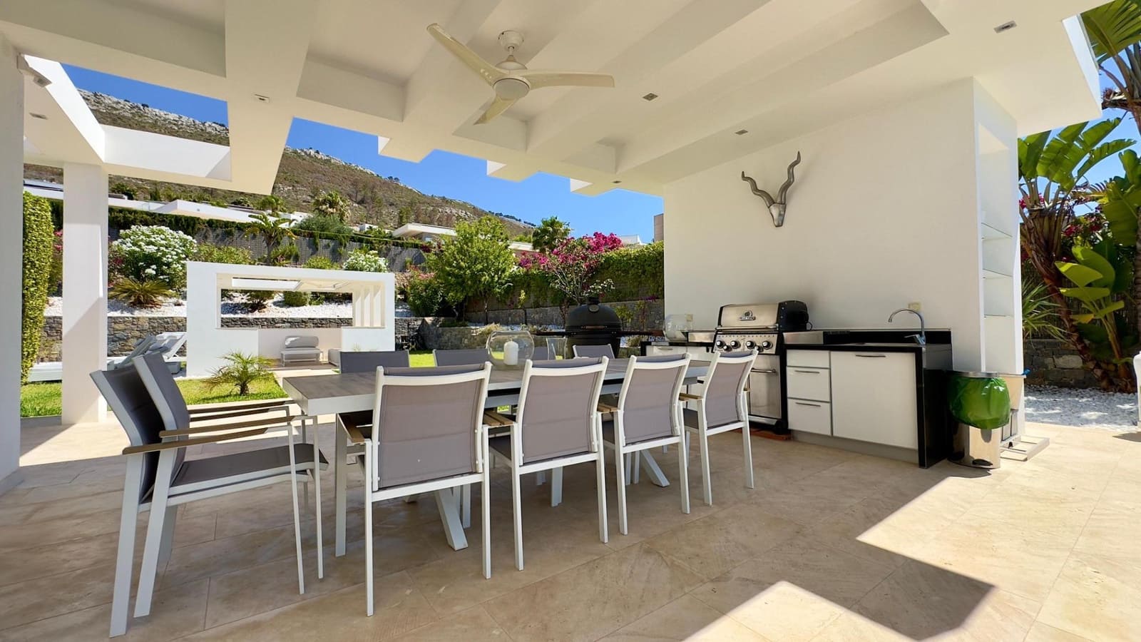 5 soveværelse Villa til salg i Javea / Xabia med swimmingpool garage - € 2.498.880 (Ref: 8460223)