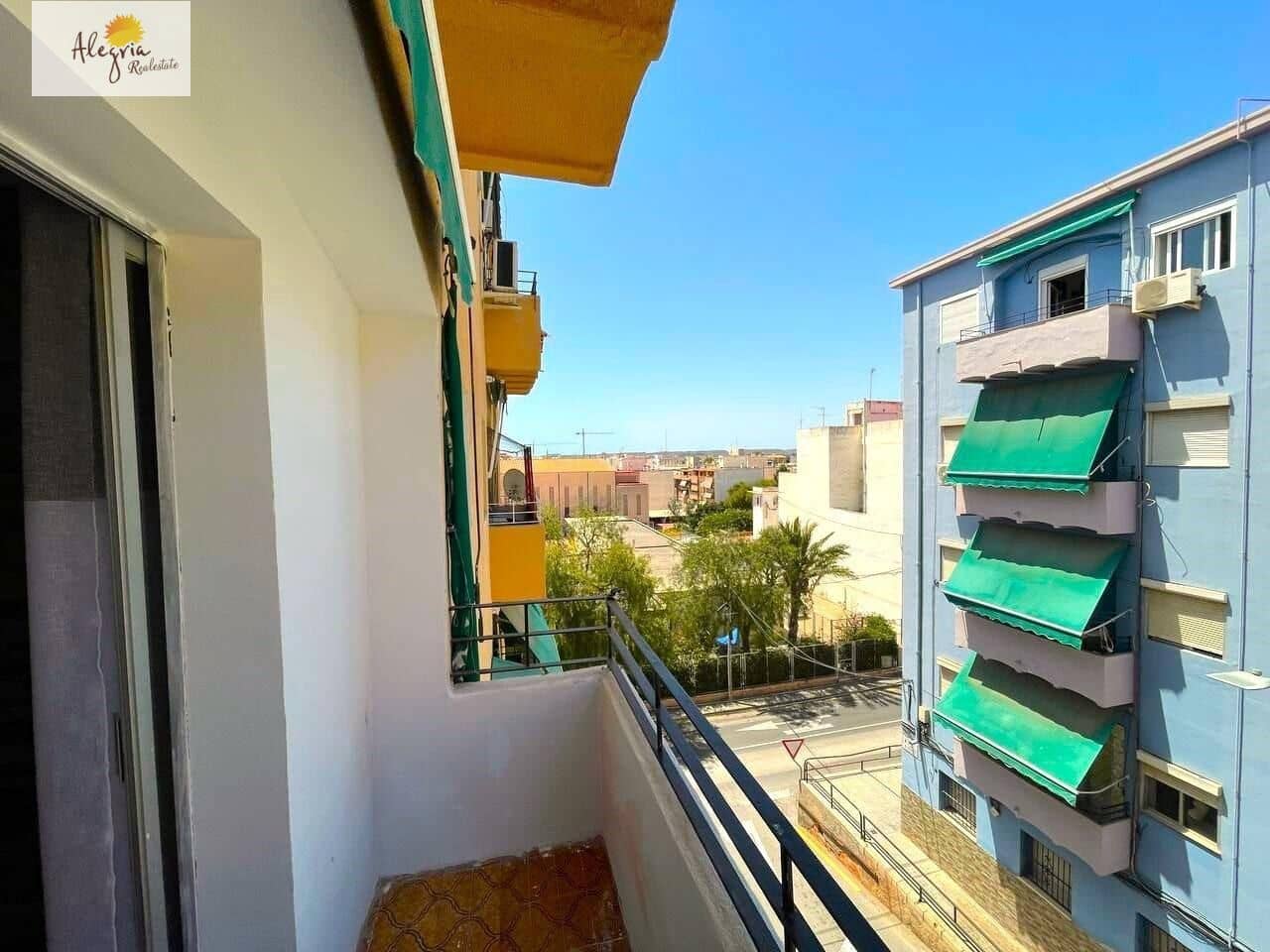 3 soveværelse Lejlighed til salg i Alicante by - € 125.000 (Ref: 8460224)