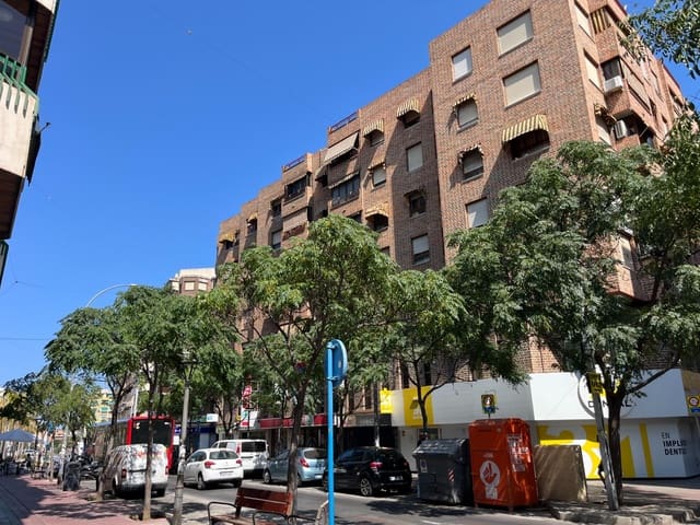 Garage til salg i Alicante by - € 15.000 (Ref: 8463862)