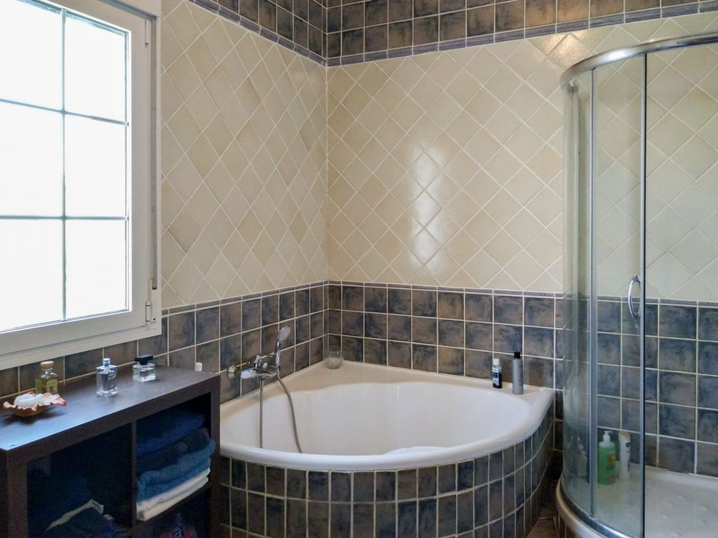 5 soveværelse Finca/Landehus til salg i Alsodux med swimmingpool - € 389.000 (Ref: 8466291)